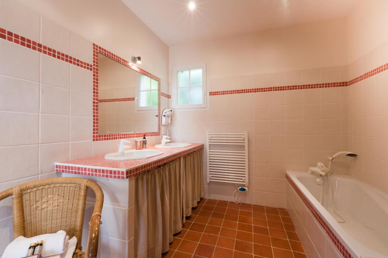 Bed and Breakfast Domaine De La Combotte Nantoux Exterior foto