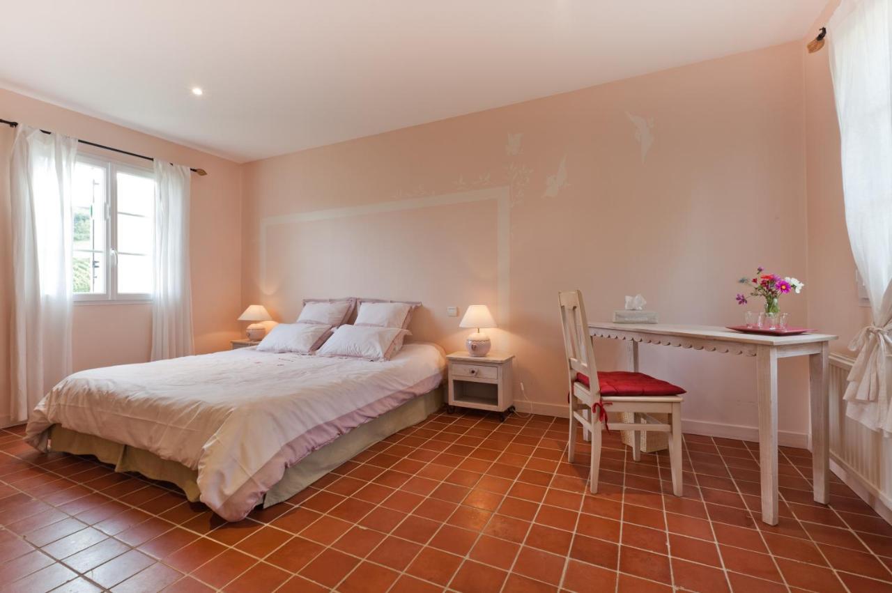 Bed and Breakfast Domaine De La Combotte Nantoux Exterior foto